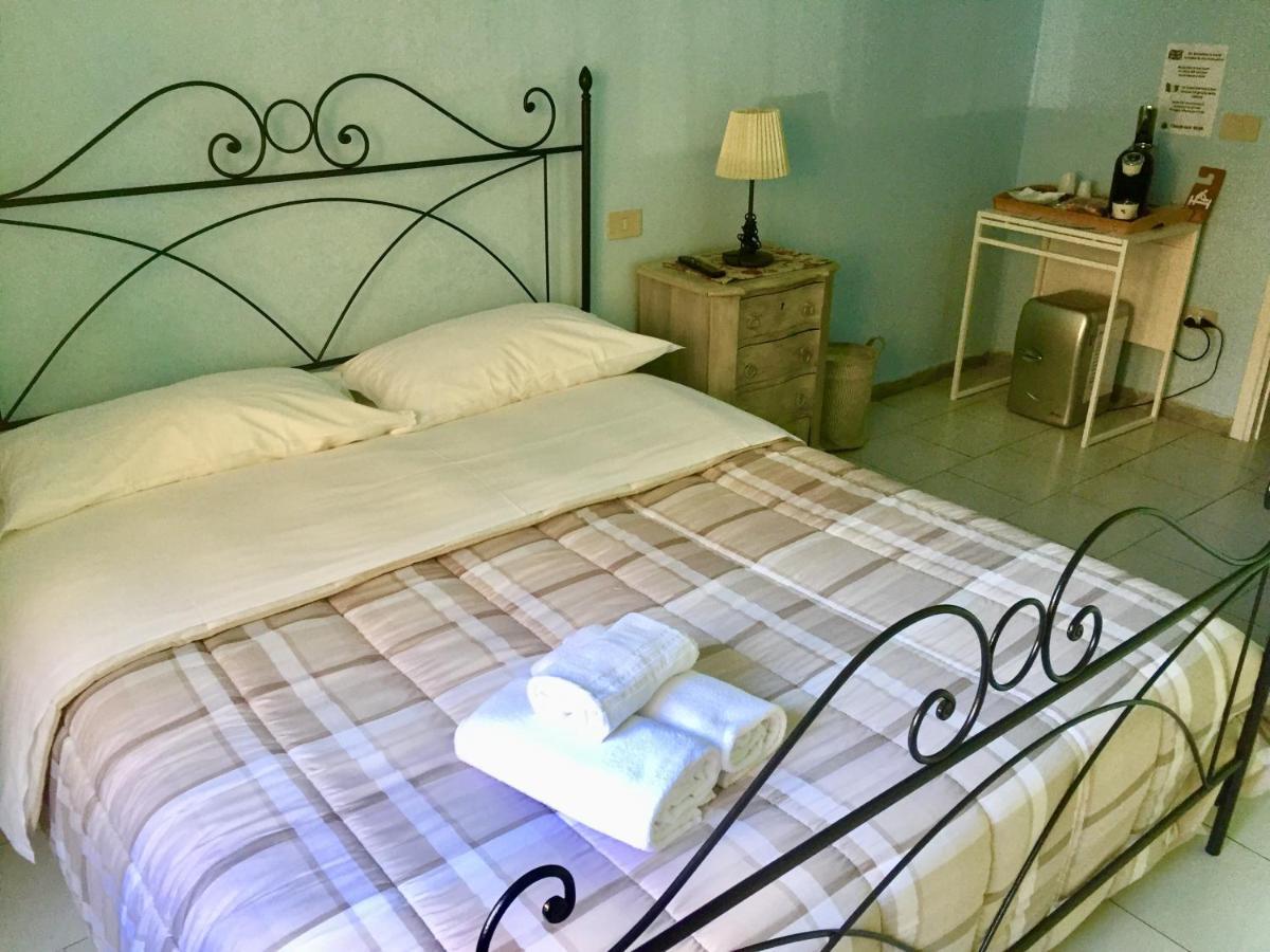6 Keys Bed and Breakfast Pisa Exteriör bild