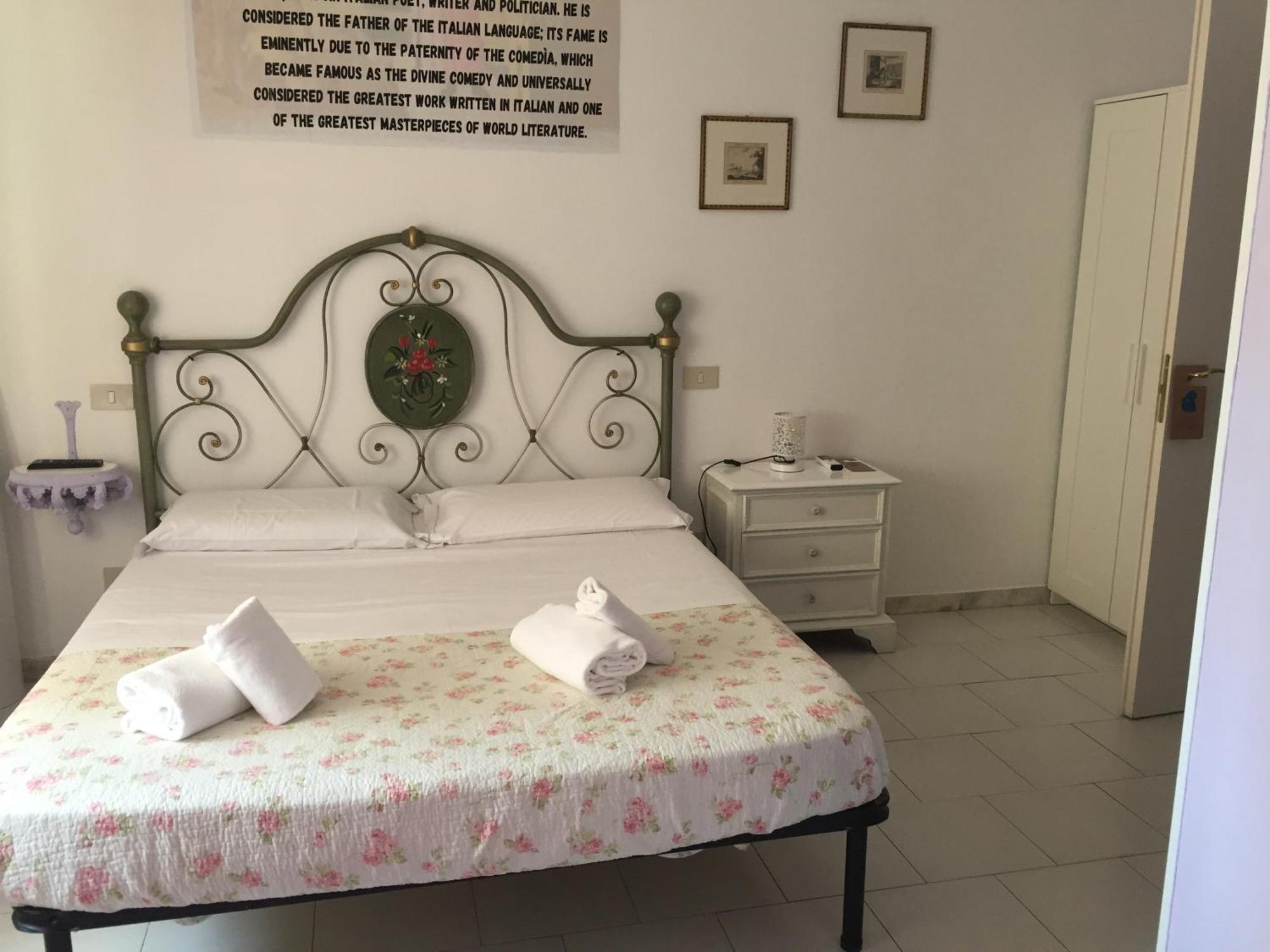 6 Keys Bed and Breakfast Pisa Exteriör bild