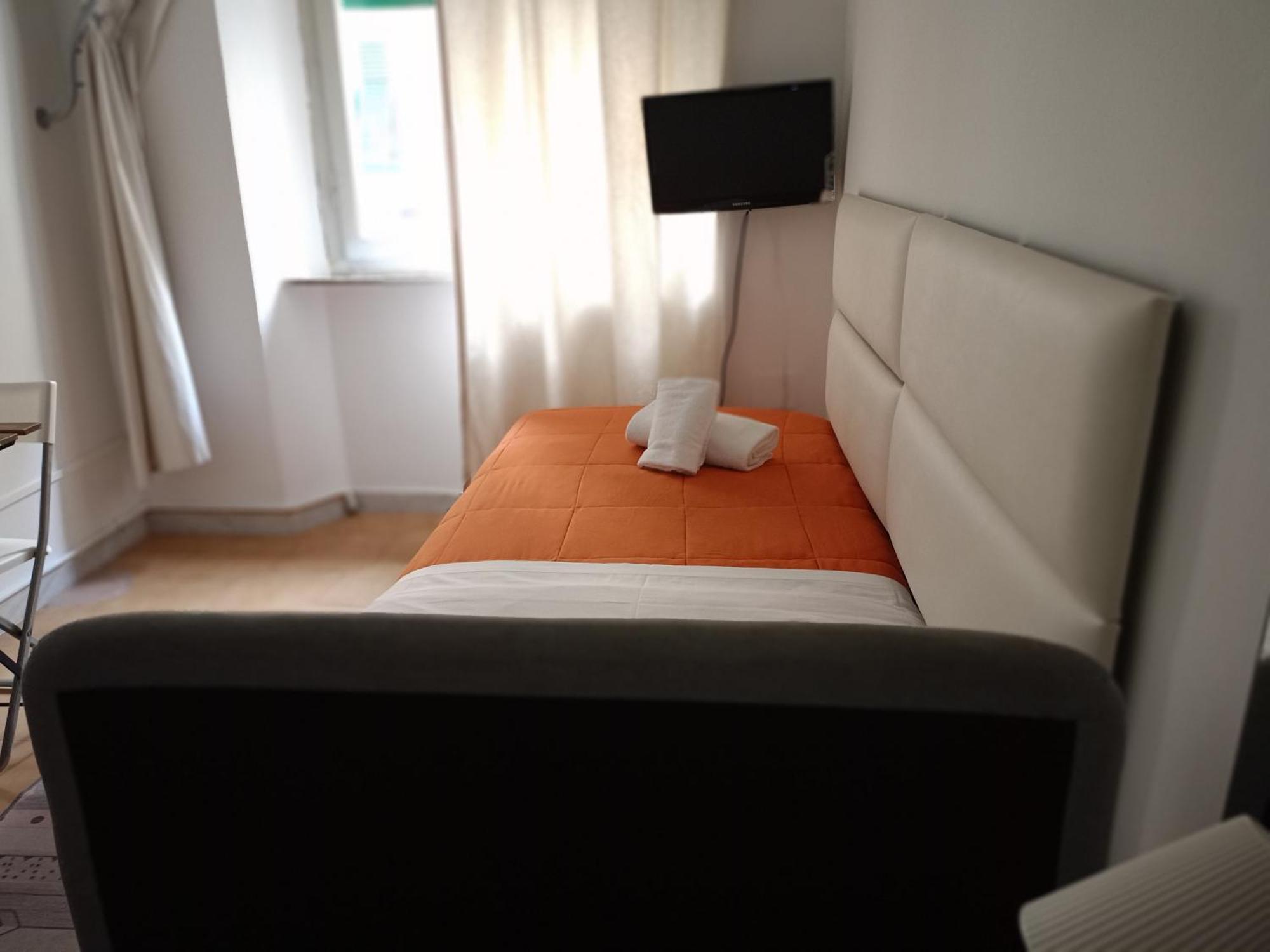 6 Keys Bed and Breakfast Pisa Exteriör bild