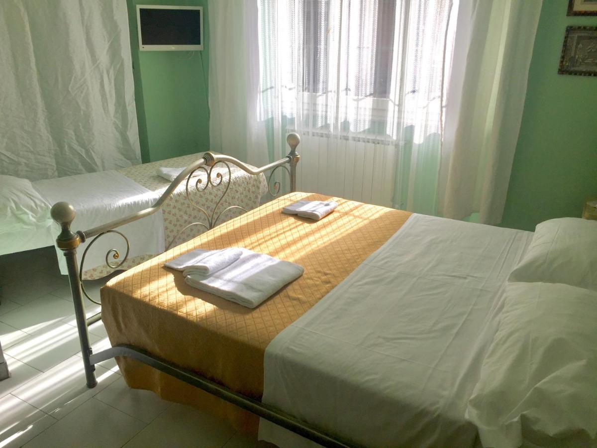 6 Keys Bed and Breakfast Pisa Exteriör bild